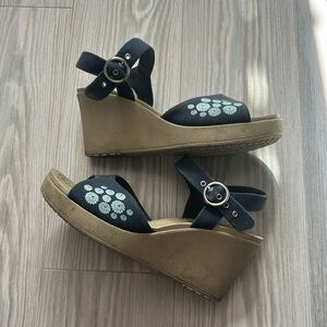 Foam Sandals with Strap